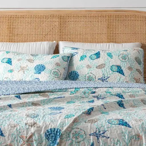 Summer Coastal Quilt Set - Full/Queen, Beach 2-Piece Reversible Bedspread with Sham